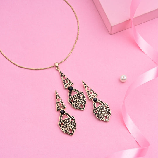 Estele 24 Kt Gold Plated Eiffel Chain Necklaces  for women