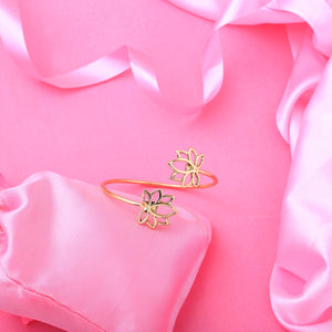 Estele Gold Plated Antique Floret Lotus Bracelet for Women