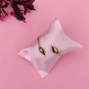 Estele Gold Plated Antique Shank Charm Bracelet for Women